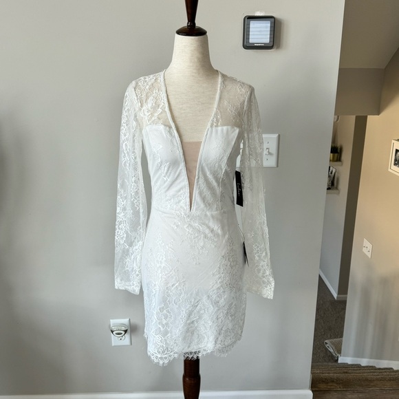 NWT! Lulu’s Ready Or Hot White Lace Long Sleeve Bodycon Mini Dress Bachelorette - Picture 8 of 11
